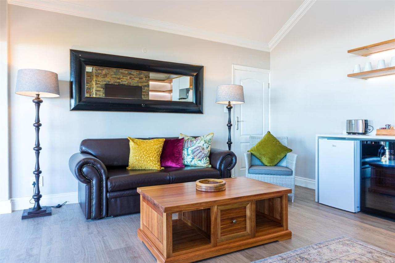 Boardwalk Lodge - Self-Catering Уилдернесс Экстерьер фото